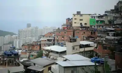 inflação, custo de vida, desvalorização do dinheiro;