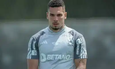 atracante, jogador, clube;